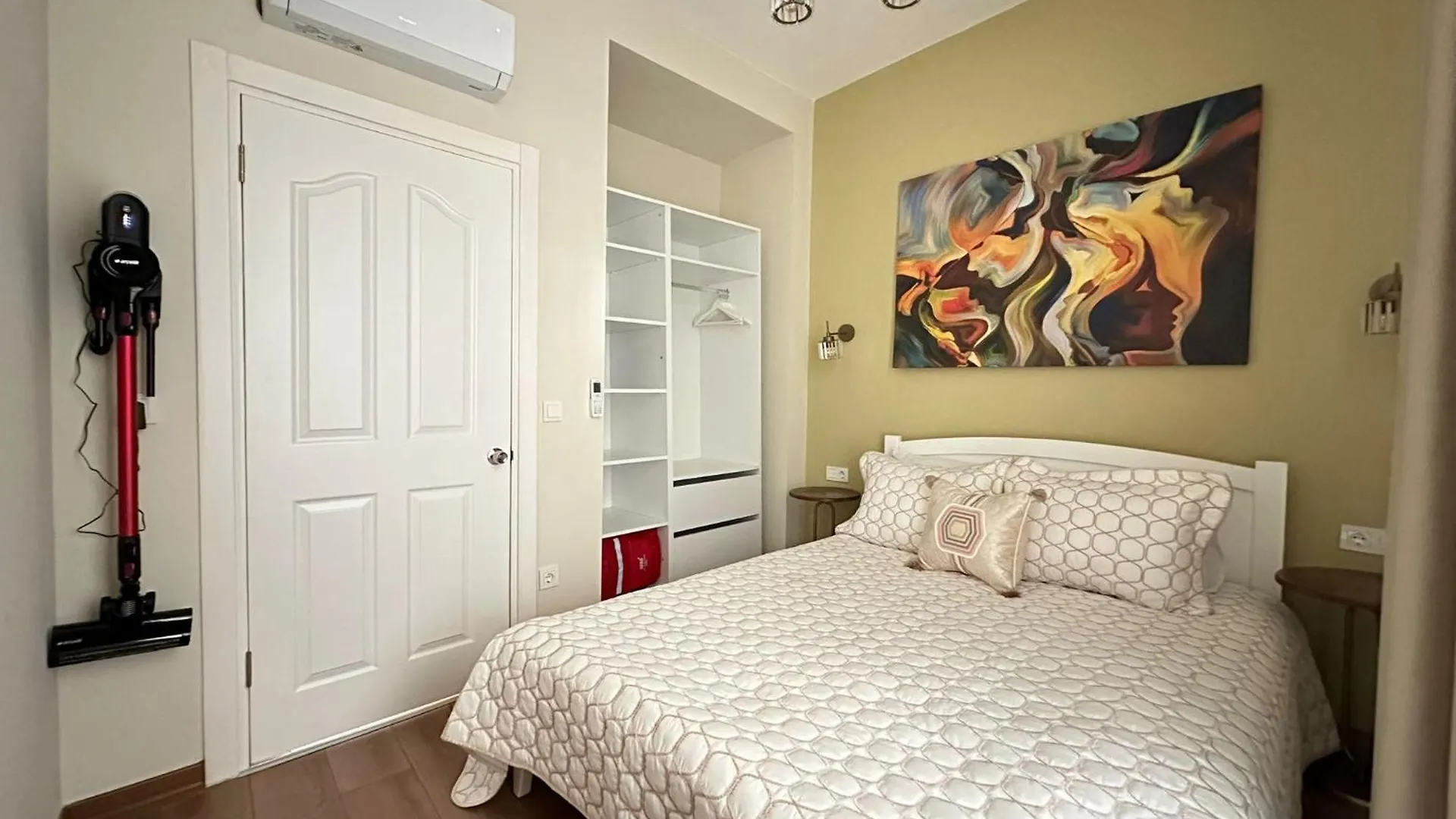 Sahin Pera Suit 1 Stylish 2Br 3Ac Apartment Near Istiklal Street Istanbul 0*,  Turkey